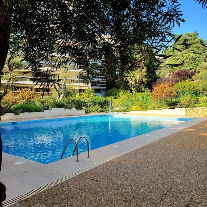 Grand Studio Localisation Ideale Antibes Esterno foto