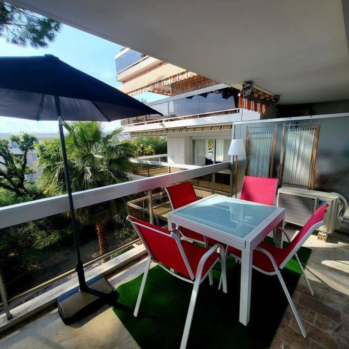 Grand Studio Localisation Ideale Antibes Esterno foto